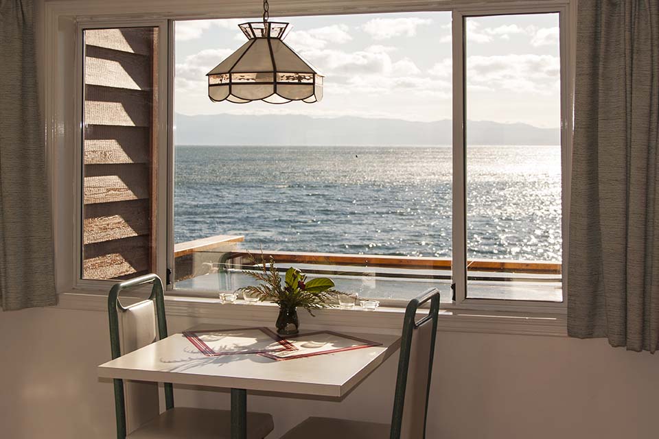 Ocean View Dining in Cottage 5